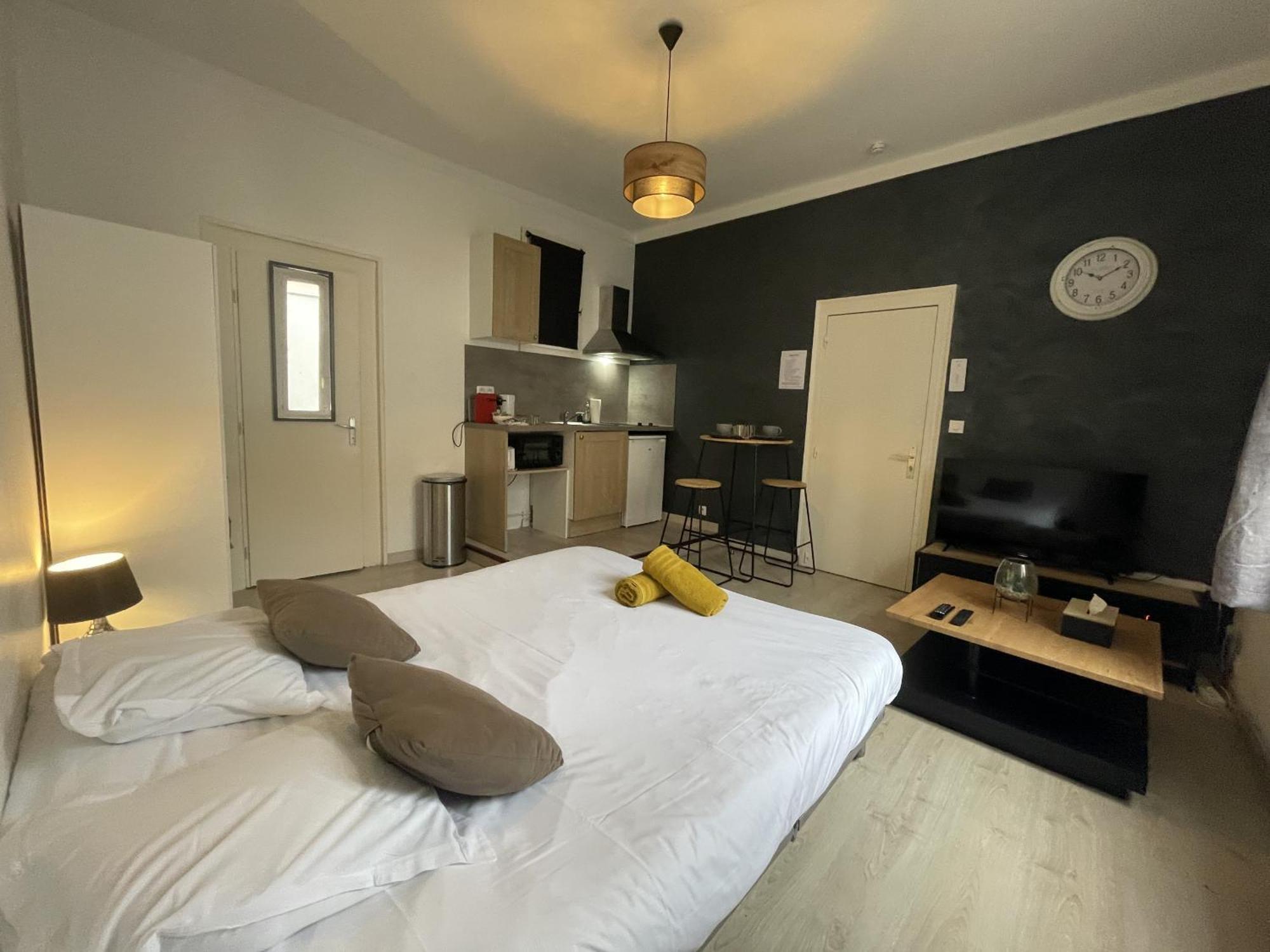 Rive Gauche - Riviere Sarthe - 2 Pers - Reve Au Mans Apartment เลอม็องส์ ภายนอก รูปภาพ